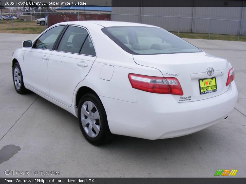 Super White / Bisque 2009 Toyota Camry LE