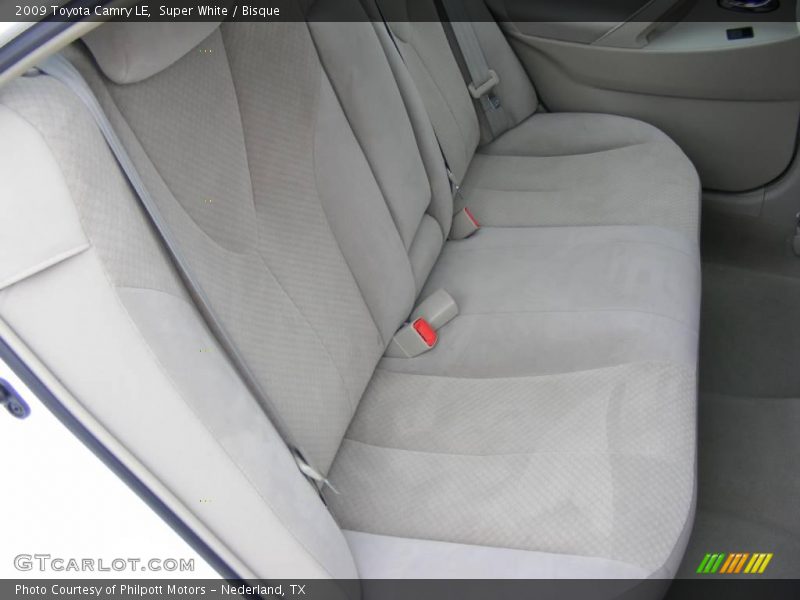 Super White / Bisque 2009 Toyota Camry LE