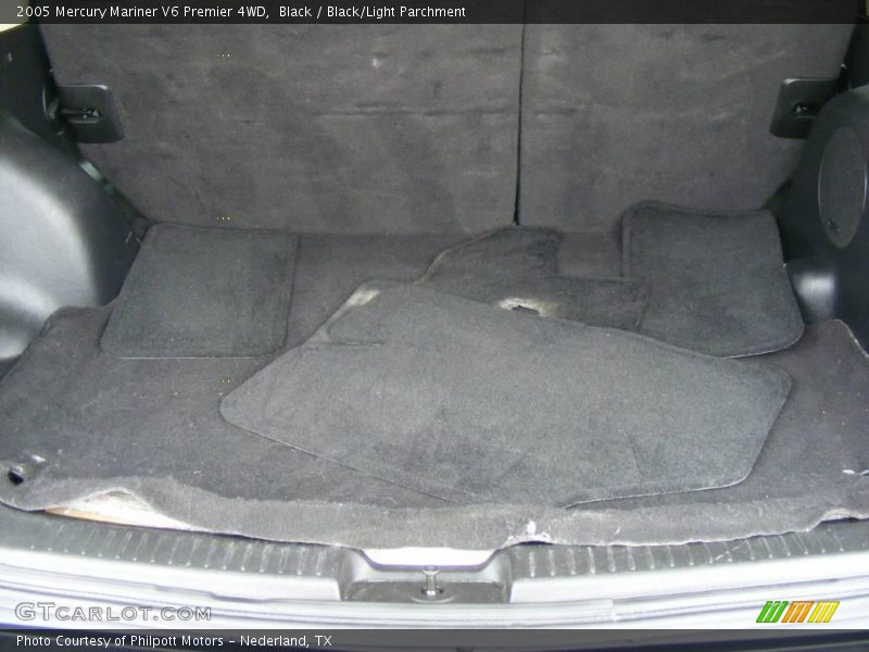 Black / Black/Light Parchment 2005 Mercury Mariner V6 Premier 4WD