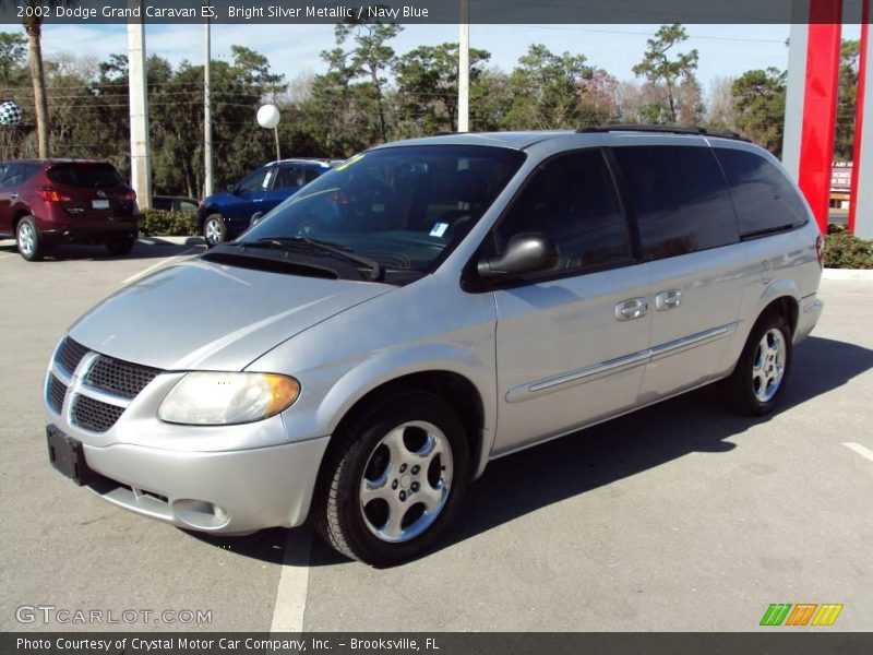 Bright Silver Metallic / Navy Blue 2002 Dodge Grand Caravan ES