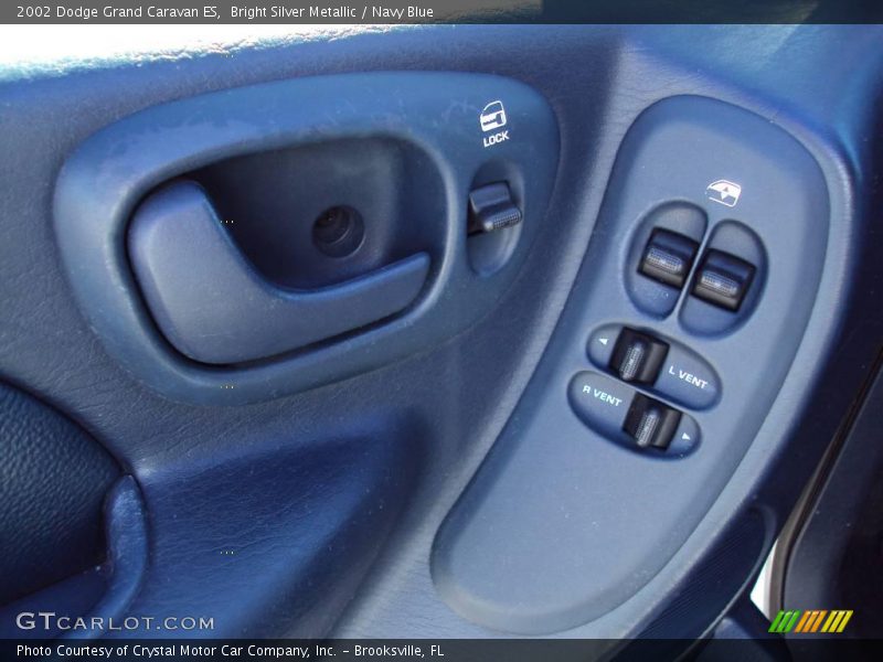 Bright Silver Metallic / Navy Blue 2002 Dodge Grand Caravan ES