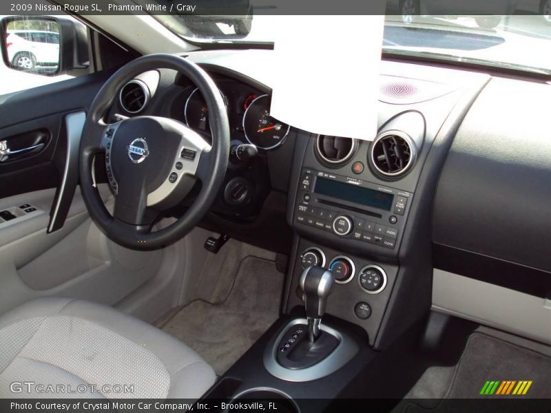 Phantom White / Gray 2009 Nissan Rogue SL