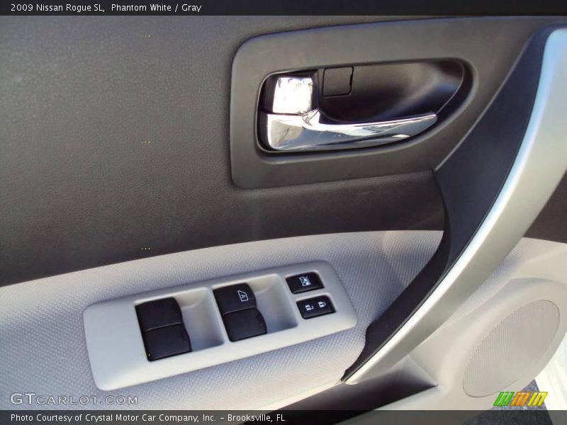 Phantom White / Gray 2009 Nissan Rogue SL