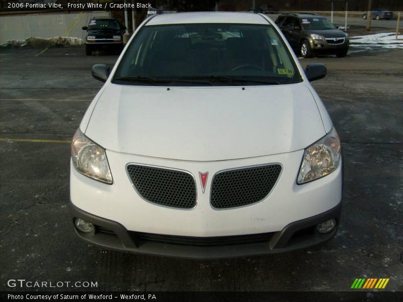 Frosty White / Graphite Black 2006 Pontiac Vibe