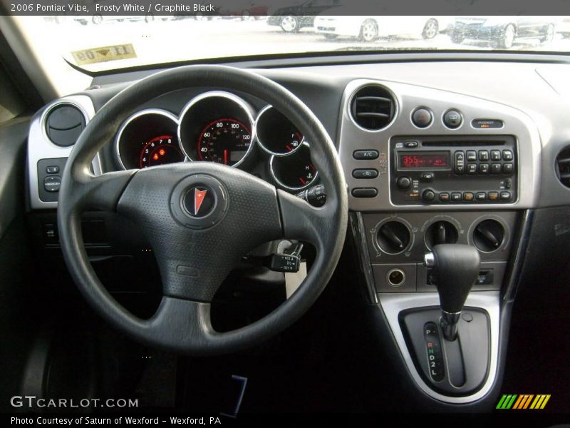 Frosty White / Graphite Black 2006 Pontiac Vibe