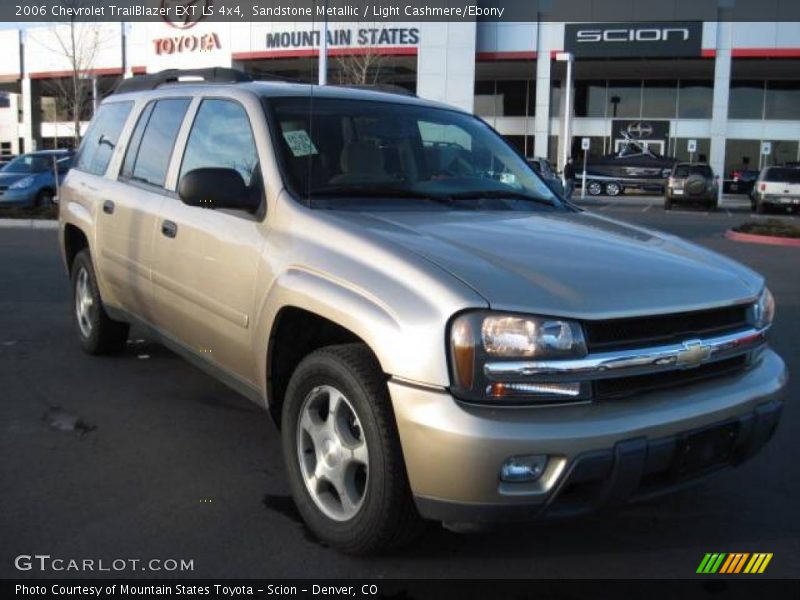 Sandstone Metallic / Light Cashmere/Ebony 2006 Chevrolet TrailBlazer EXT LS 4x4