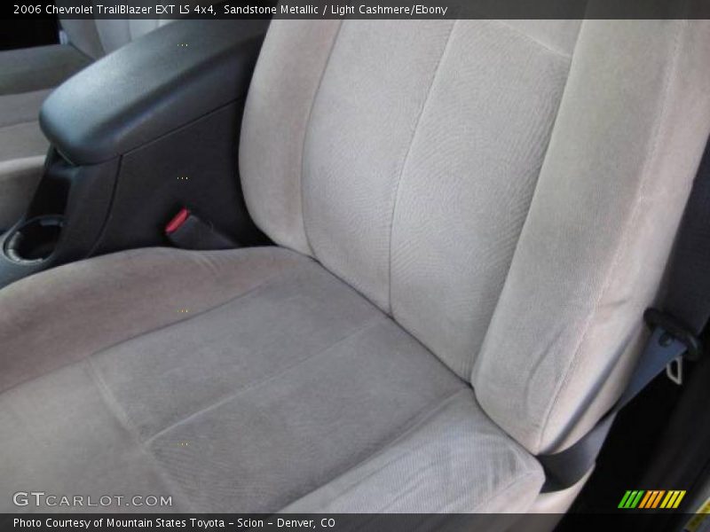 Sandstone Metallic / Light Cashmere/Ebony 2006 Chevrolet TrailBlazer EXT LS 4x4