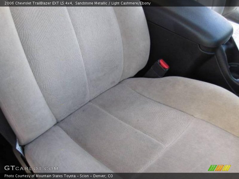 Sandstone Metallic / Light Cashmere/Ebony 2006 Chevrolet TrailBlazer EXT LS 4x4