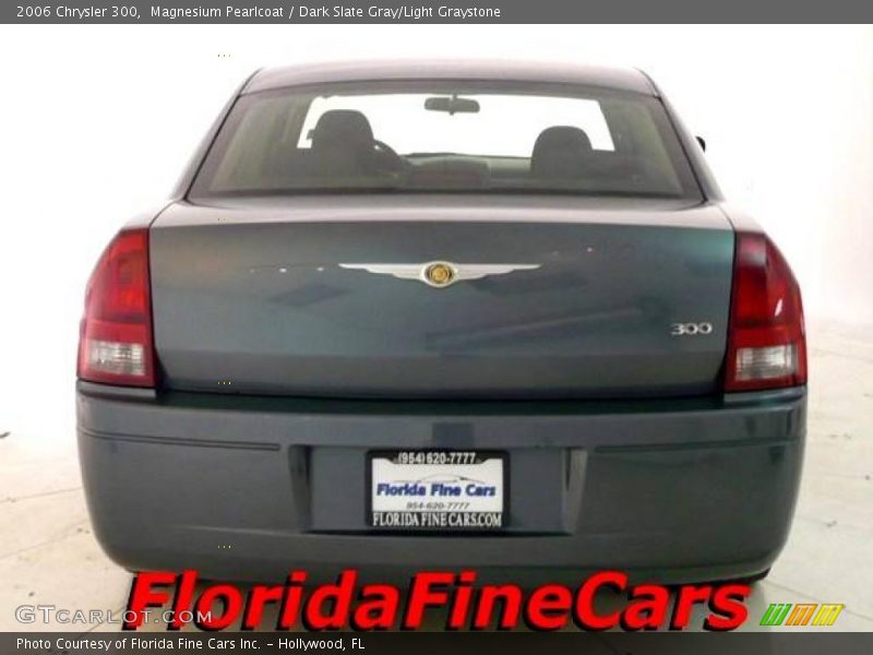 Magnesium Pearlcoat / Dark Slate Gray/Light Graystone 2006 Chrysler 300