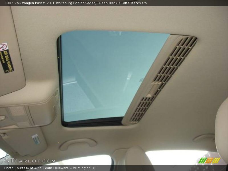 Deep Black / Latte Macchiato 2007 Volkswagen Passat 2.0T Wolfsburg Edition Sedan