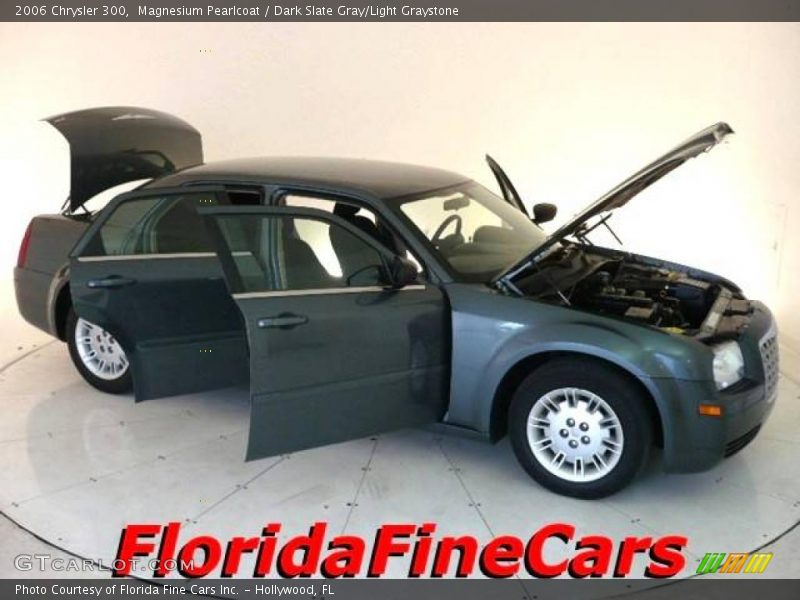 Magnesium Pearlcoat / Dark Slate Gray/Light Graystone 2006 Chrysler 300