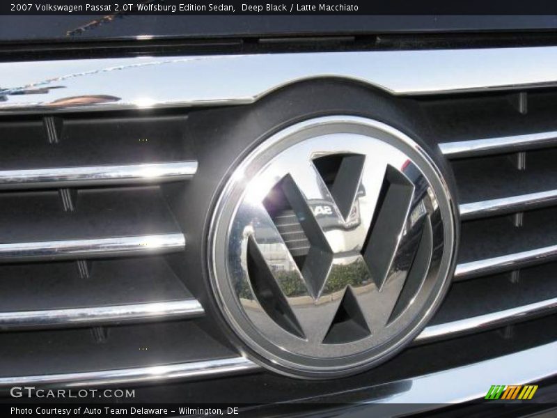Deep Black / Latte Macchiato 2007 Volkswagen Passat 2.0T Wolfsburg Edition Sedan