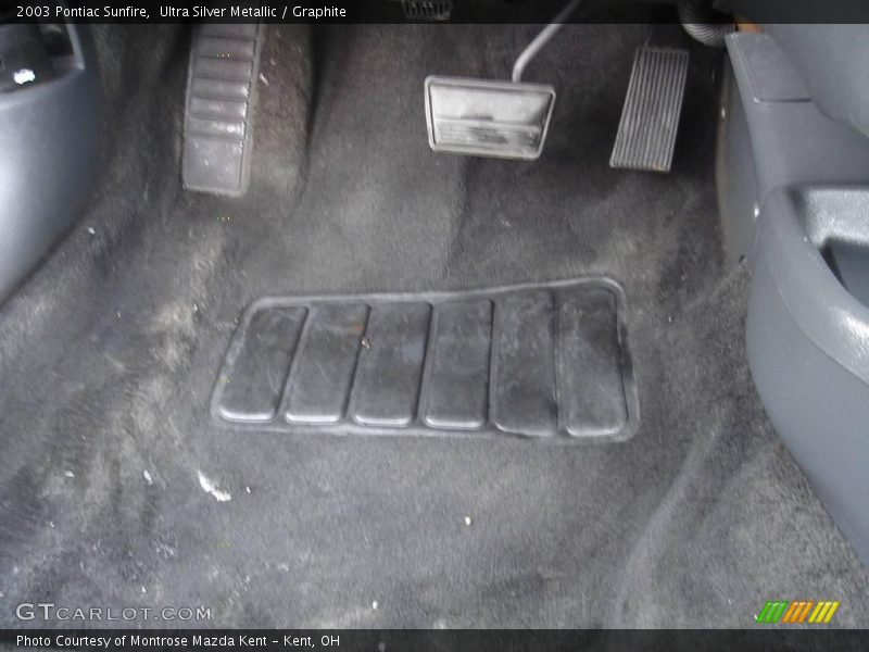 Ultra Silver Metallic / Graphite 2003 Pontiac Sunfire