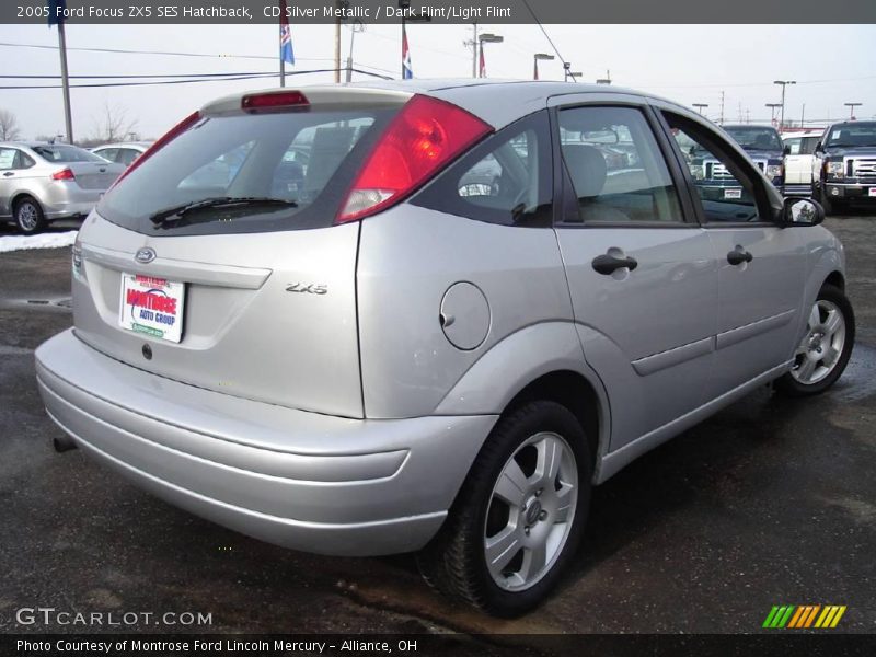 CD Silver Metallic / Dark Flint/Light Flint 2005 Ford Focus ZX5 SES Hatchback
