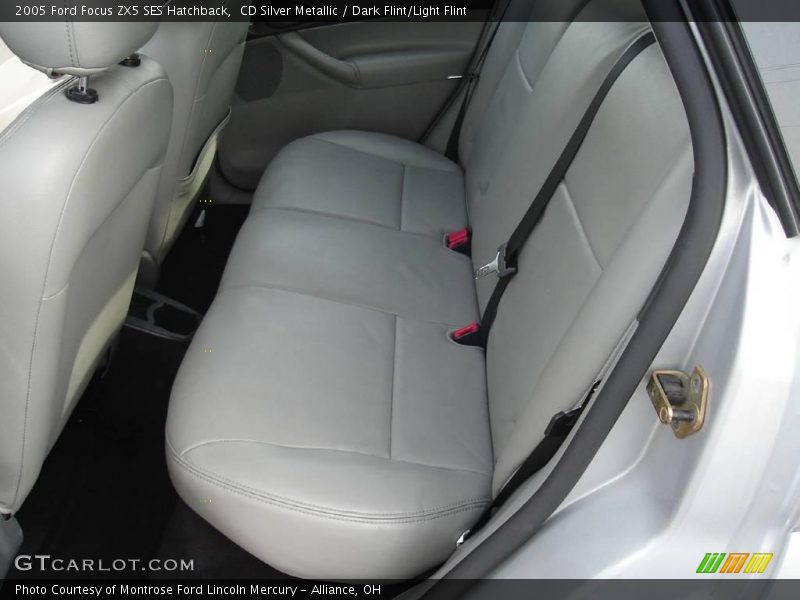 CD Silver Metallic / Dark Flint/Light Flint 2005 Ford Focus ZX5 SES Hatchback