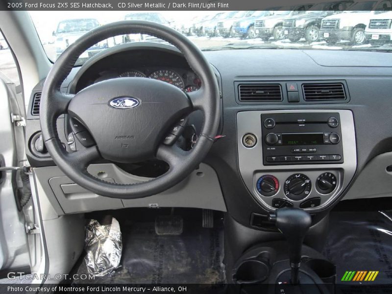 CD Silver Metallic / Dark Flint/Light Flint 2005 Ford Focus ZX5 SES Hatchback