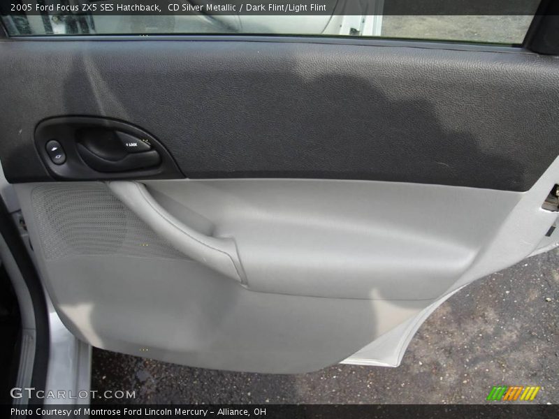 CD Silver Metallic / Dark Flint/Light Flint 2005 Ford Focus ZX5 SES Hatchback