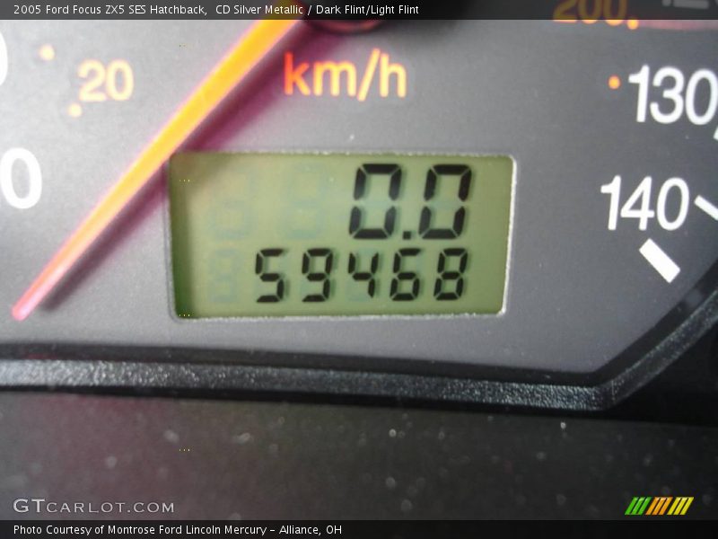 CD Silver Metallic / Dark Flint/Light Flint 2005 Ford Focus ZX5 SES Hatchback