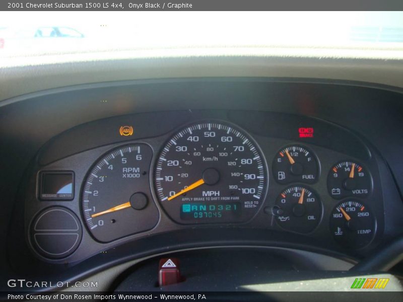 Onyx Black / Graphite 2001 Chevrolet Suburban 1500 LS 4x4