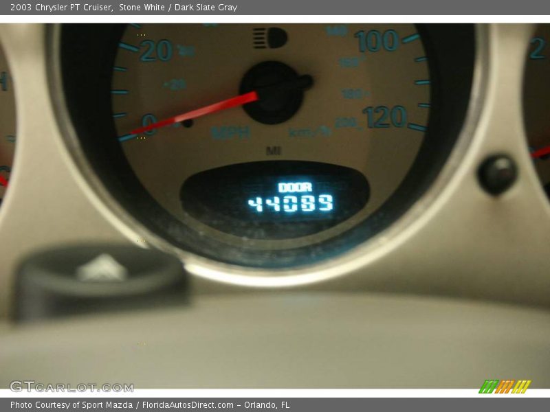 Stone White / Dark Slate Gray 2003 Chrysler PT Cruiser