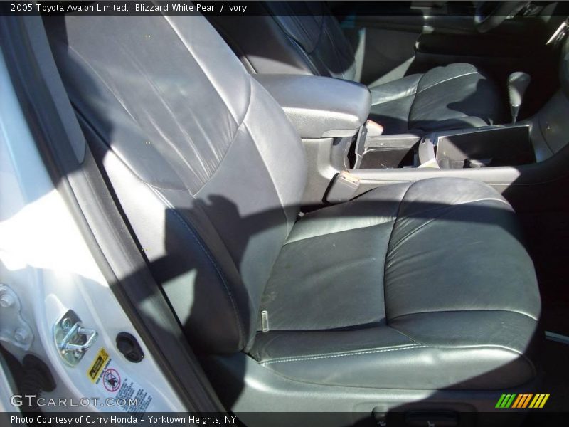 Blizzard White Pearl / Ivory 2005 Toyota Avalon Limited