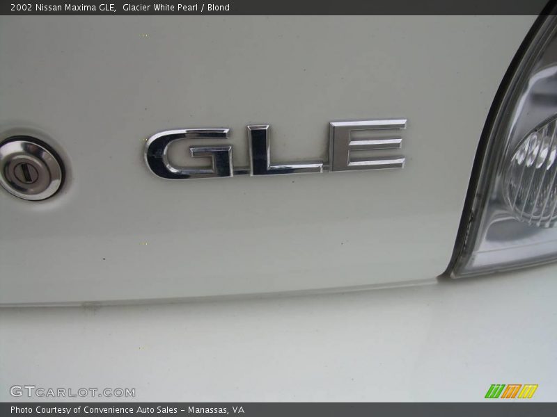 Glacier White Pearl / Blond 2002 Nissan Maxima GLE