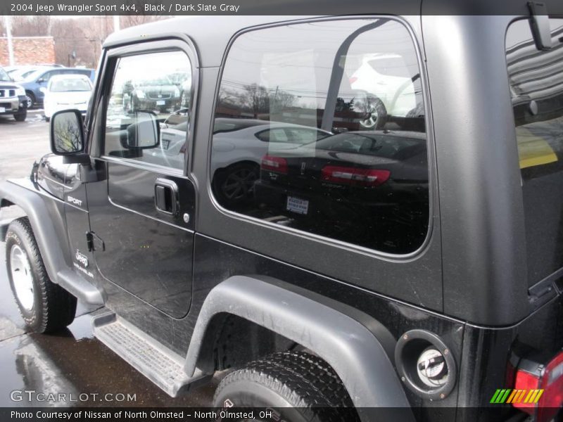 Black / Dark Slate Gray 2004 Jeep Wrangler Sport 4x4