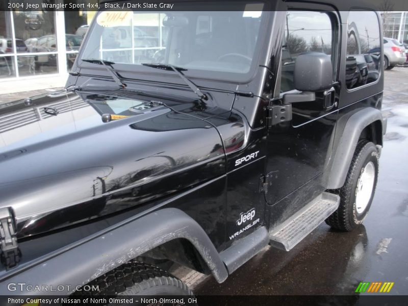 Black / Dark Slate Gray 2004 Jeep Wrangler Sport 4x4