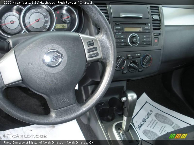 Fresh Powder / Charcoal 2009 Nissan Versa 1.8 S Hatchback