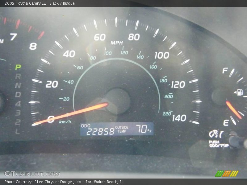 Black / Bisque 2009 Toyota Camry LE