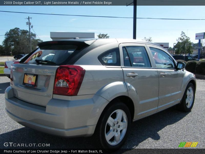 Light Sandstone Metallic / Pastel Pebble Beige 2009 Dodge Caliber SXT