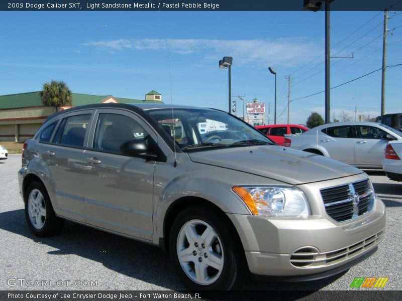 Light Sandstone Metallic / Pastel Pebble Beige 2009 Dodge Caliber SXT