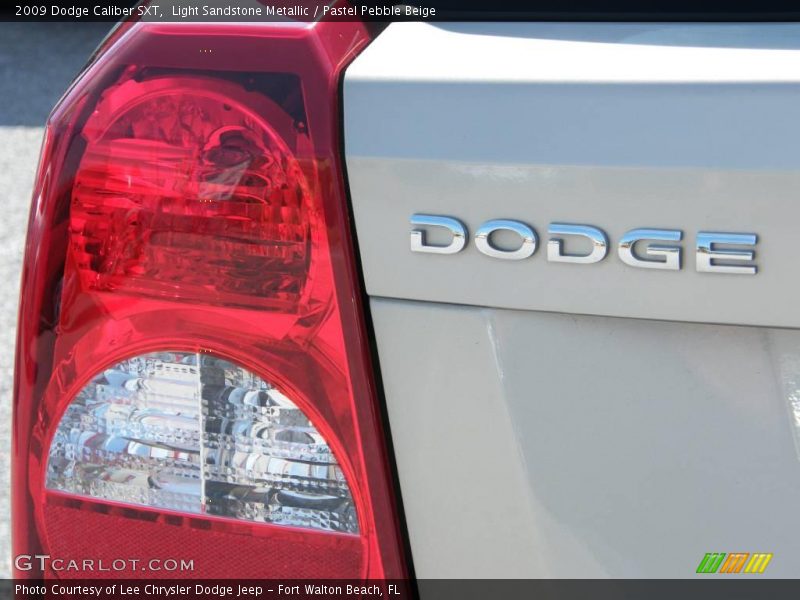 Light Sandstone Metallic / Pastel Pebble Beige 2009 Dodge Caliber SXT