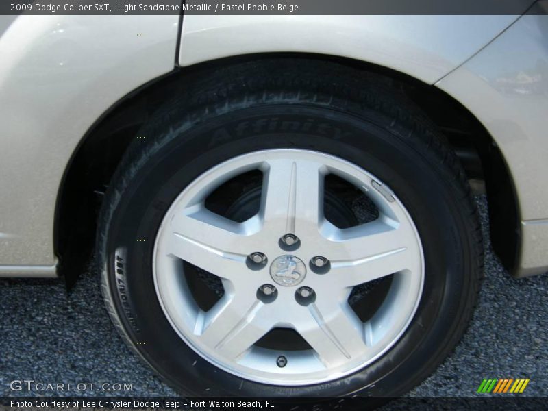 Light Sandstone Metallic / Pastel Pebble Beige 2009 Dodge Caliber SXT