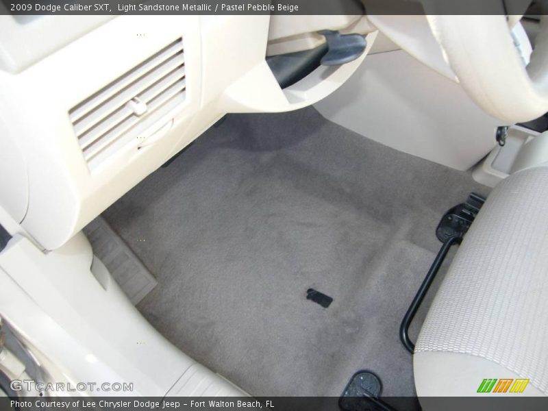 Light Sandstone Metallic / Pastel Pebble Beige 2009 Dodge Caliber SXT