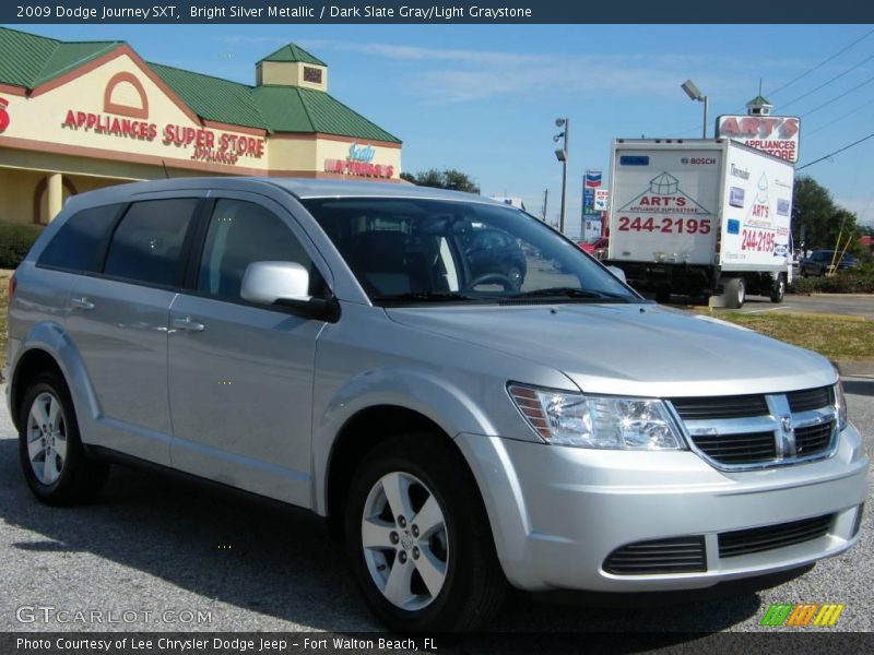 Bright Silver Metallic / Dark Slate Gray/Light Graystone 2009 Dodge Journey SXT