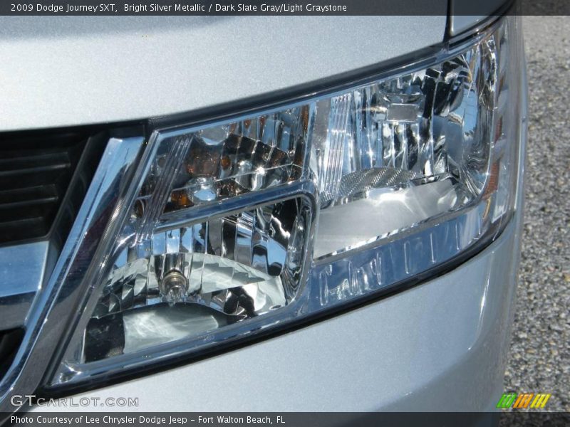 Bright Silver Metallic / Dark Slate Gray/Light Graystone 2009 Dodge Journey SXT