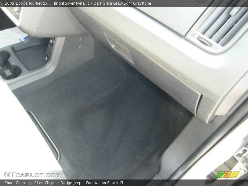 Bright Silver Metallic / Dark Slate Gray/Light Graystone 2009 Dodge Journey SXT
