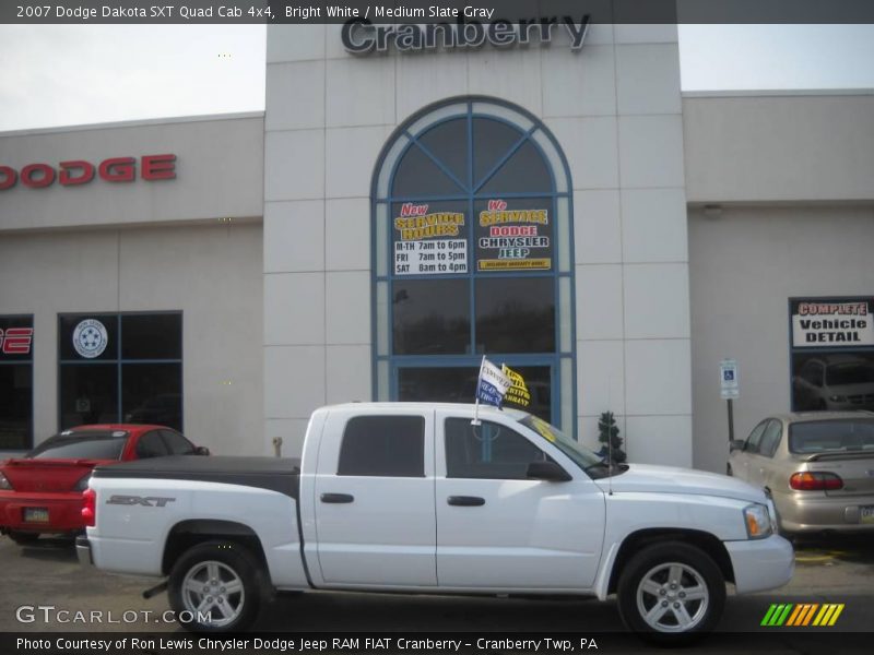 Bright White / Medium Slate Gray 2007 Dodge Dakota SXT Quad Cab 4x4