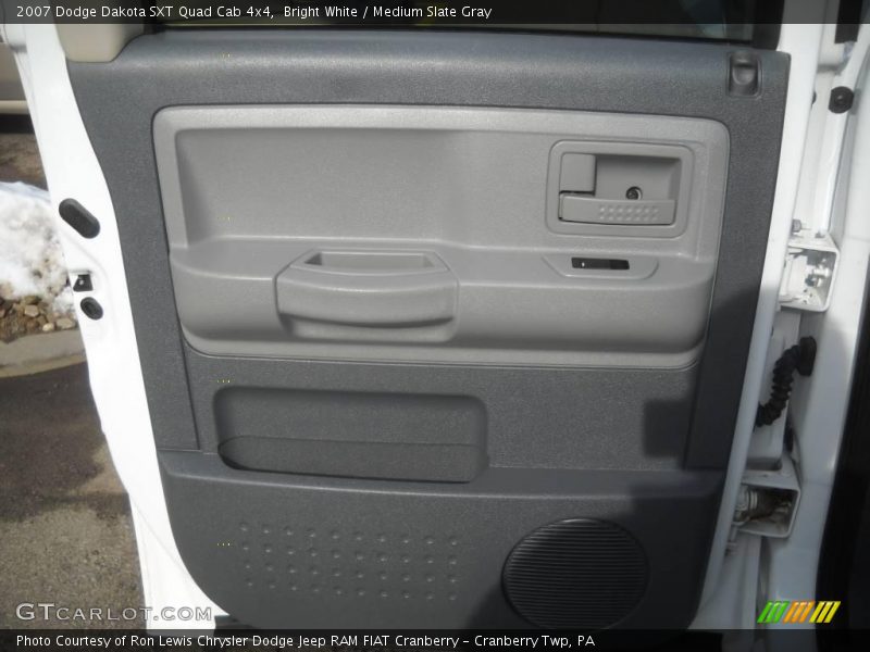 Bright White / Medium Slate Gray 2007 Dodge Dakota SXT Quad Cab 4x4