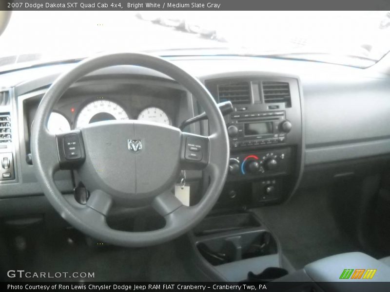 Bright White / Medium Slate Gray 2007 Dodge Dakota SXT Quad Cab 4x4