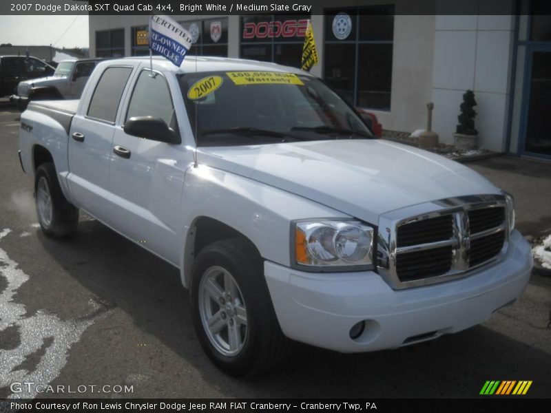 Bright White / Medium Slate Gray 2007 Dodge Dakota SXT Quad Cab 4x4