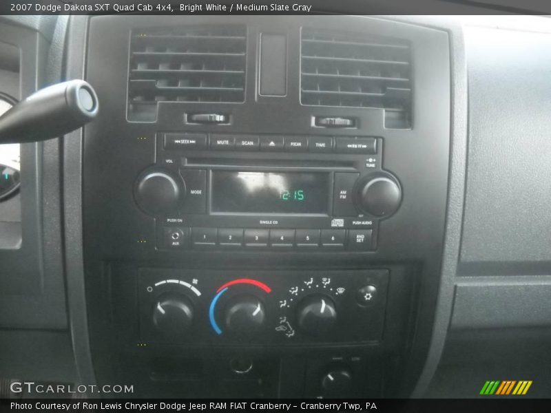 Bright White / Medium Slate Gray 2007 Dodge Dakota SXT Quad Cab 4x4