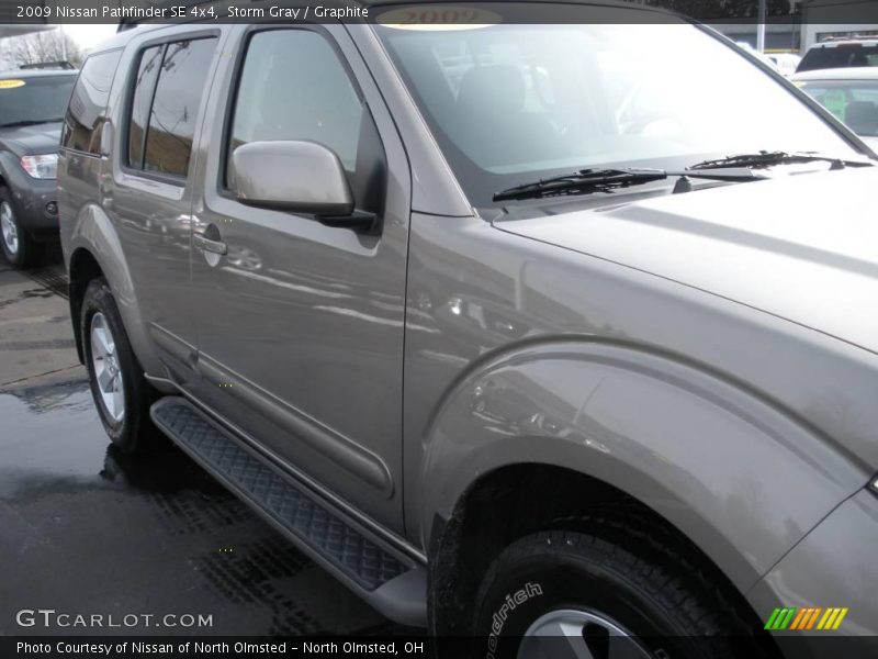 Storm Gray / Graphite 2009 Nissan Pathfinder SE 4x4