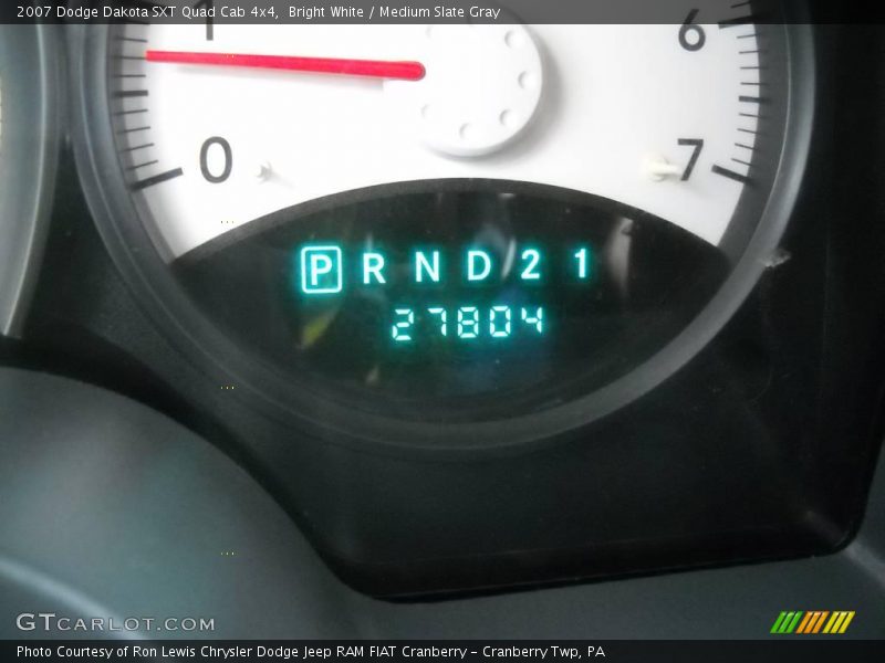 Bright White / Medium Slate Gray 2007 Dodge Dakota SXT Quad Cab 4x4