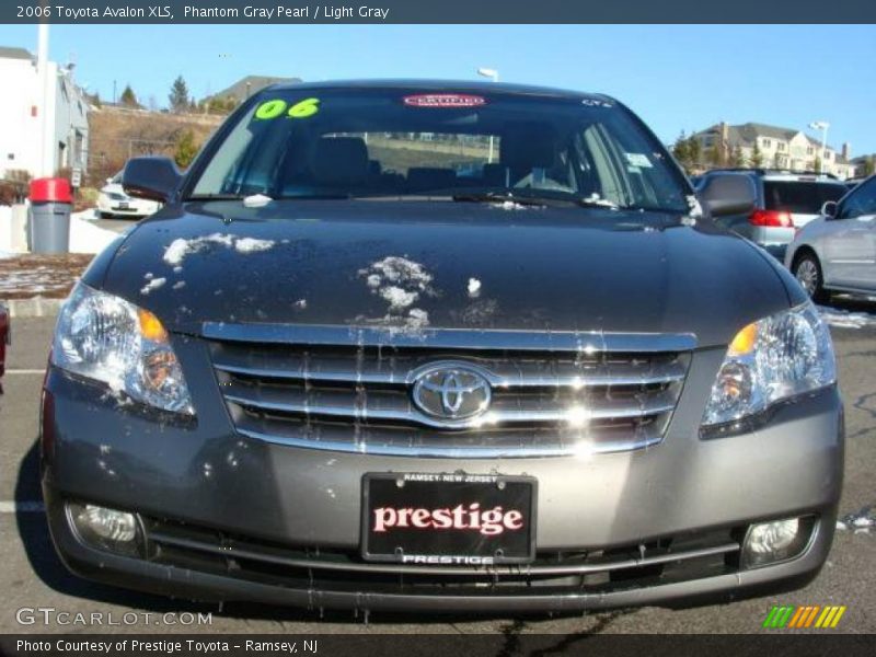 Phantom Gray Pearl / Light Gray 2006 Toyota Avalon XLS