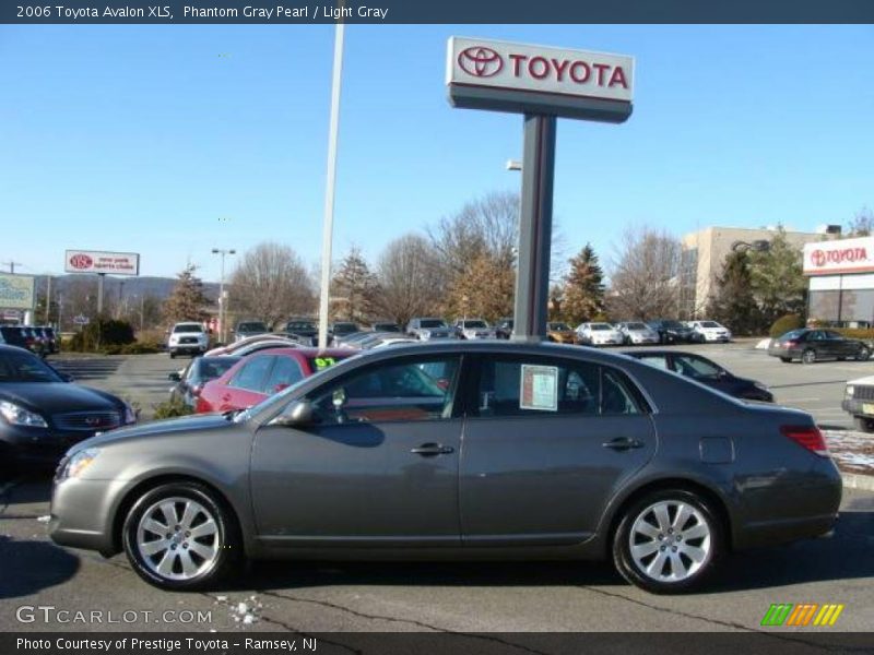 Phantom Gray Pearl / Light Gray 2006 Toyota Avalon XLS