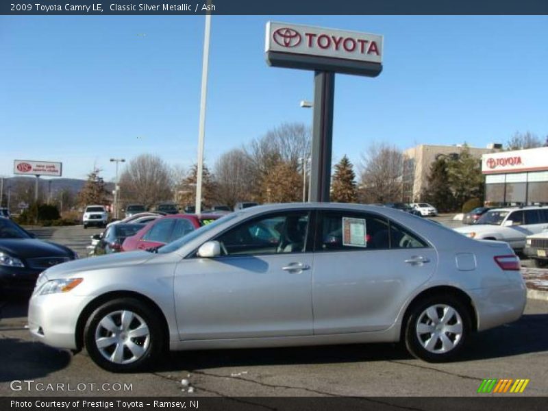 Classic Silver Metallic / Ash 2009 Toyota Camry LE