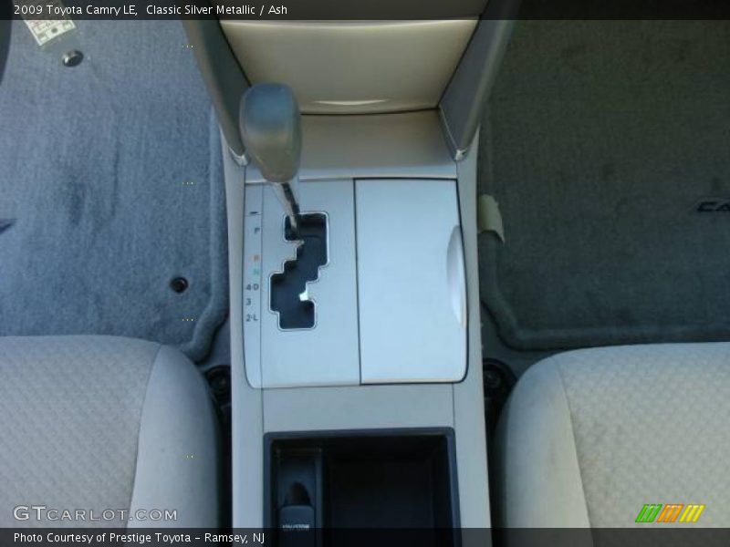 Classic Silver Metallic / Ash 2009 Toyota Camry LE