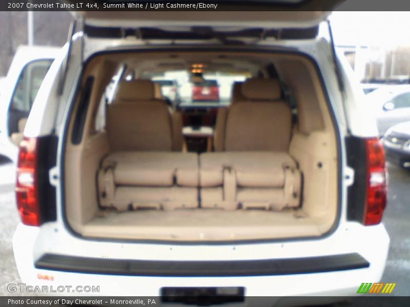 Summit White / Light Cashmere/Ebony 2007 Chevrolet Tahoe LT 4x4